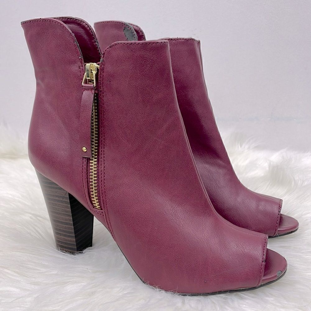 Breckelles | Burgundy open toe heel ankle booties 8.5